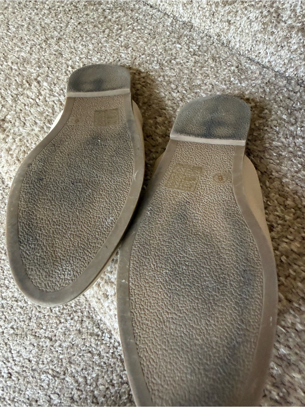 Cream Croc-Texture Slip-On Mules (6) - Picture 5 of 6